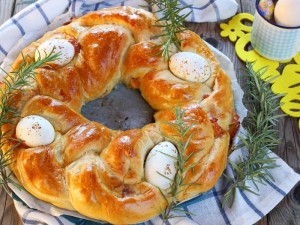 Ricetta Treccia farcita di Pasqua