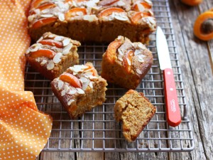 Ricetta Torta vegana di albicocche