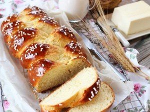 Ricetta Treccia di pasta lievitata