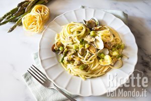 Tonnarelli vongole e asparagi. La ricetta gustosa pronta in pochi minuti!