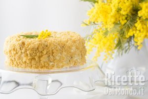 Torta mimosa: un simbolo di dolcezza e tradizione