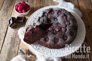 Ricetta Torta cioccolato e lamponi freschi. Il dolce morbido, dal sapore avvolgente!