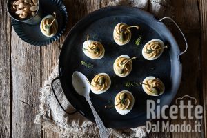 Ricetta Uova ripiene di tonno, con o senza maionese!
