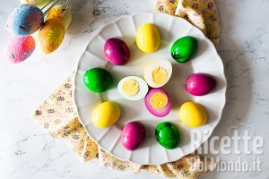 Ricetta Uova sode colorate. Come colorare le uova con coloranti naturali!