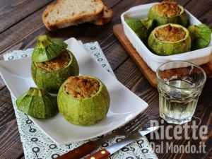 Zucchine tonde ripiene di carne