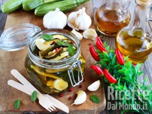 Ricetta Zucchine in carpione. La ricetta semplice per un antipasto gustoso!