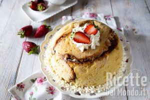 Ricetta Zuccotto di colomba alle fragole con crema al mascarpone