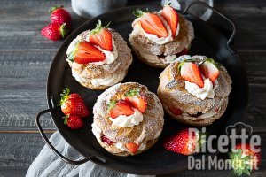 Ricetta Zeppole panna e fragole. L'alternativa primaverile alla crema pasticcera!