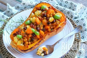 Ricetta Zucca ripiena vegetariana al forno: la ricetta buona e salutare!