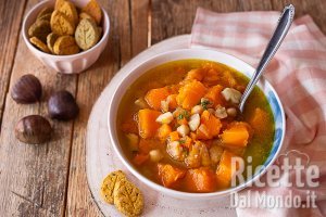 Ricetta Zuppa di zucca, ceci e castagne. Un delizioso comfort food autunnale!
