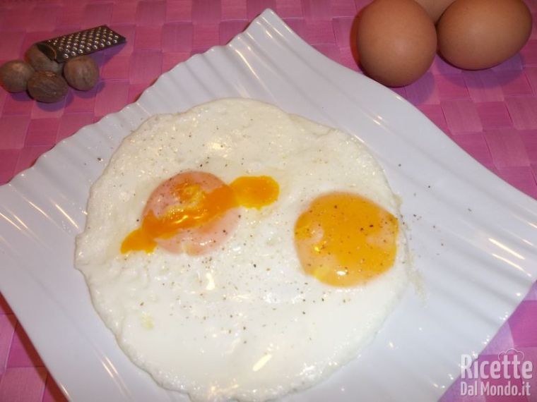 Uova all'occhio di bue
