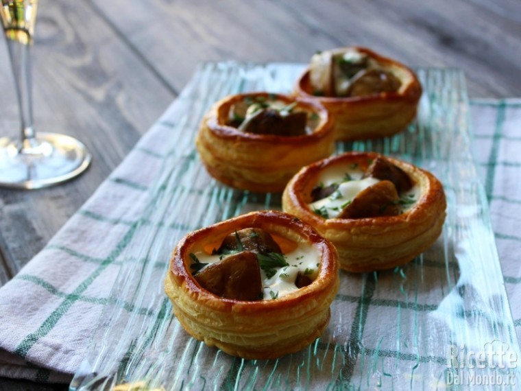 Ricetta Vol au vent ai funghi champignon