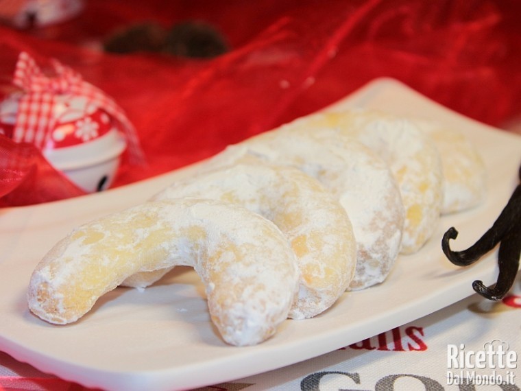 Come fare i biscotti vanillekipferl di Natale