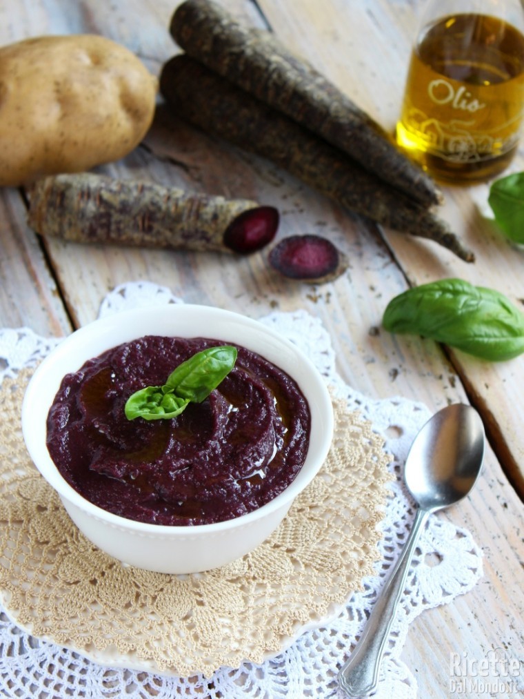 Vellutata di carote viola semplice