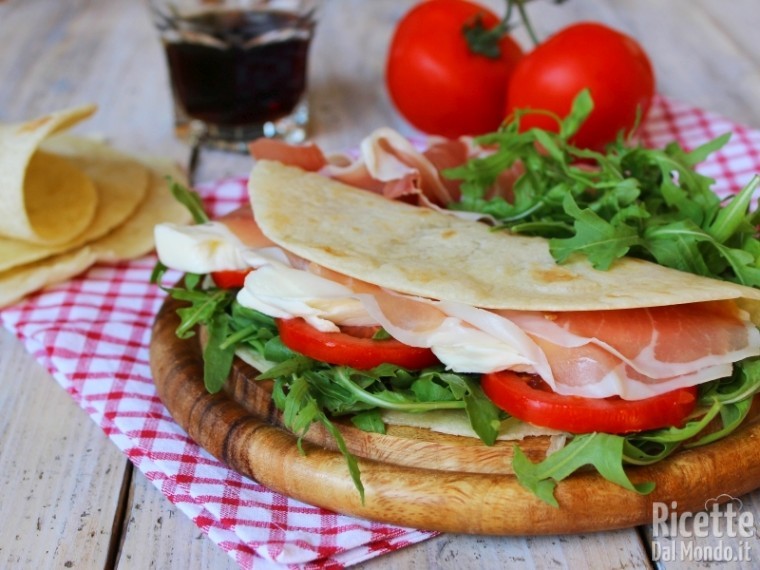 Piadina romagnola