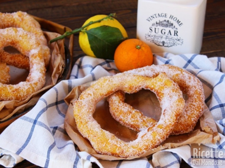 Zeppole sarde fritte