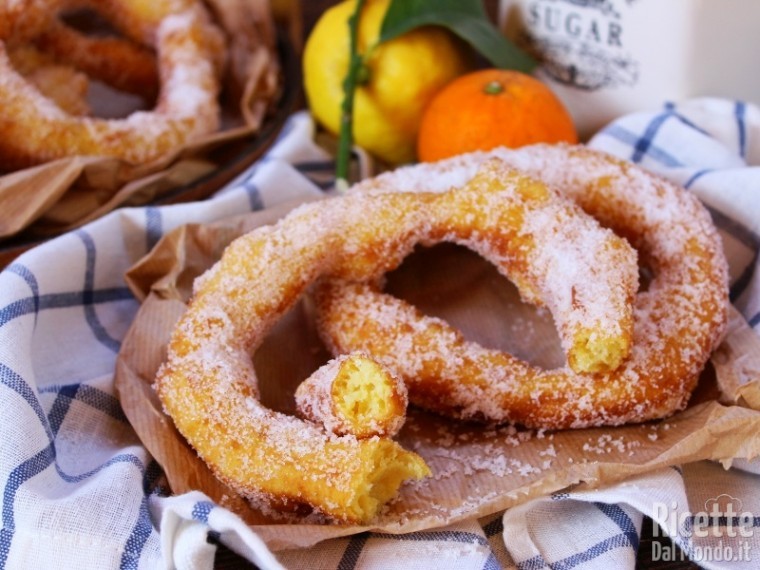 Zeppole Sarde Ricetta Originale Ricettedalmondo It