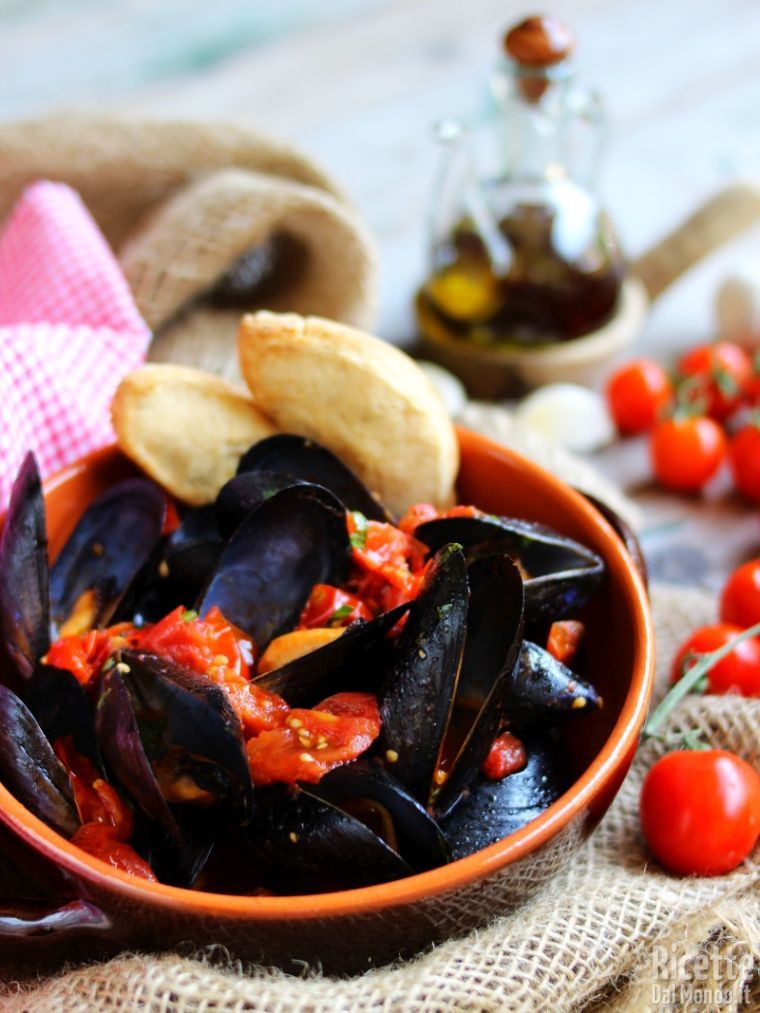 Zuppa di cozze, ricetta napoletana