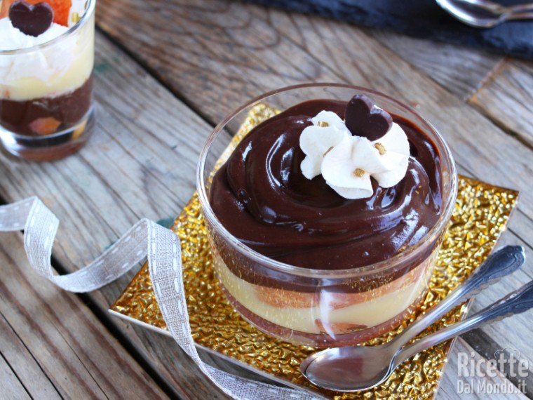 Dolce al cucchiaio crema e cioccolato