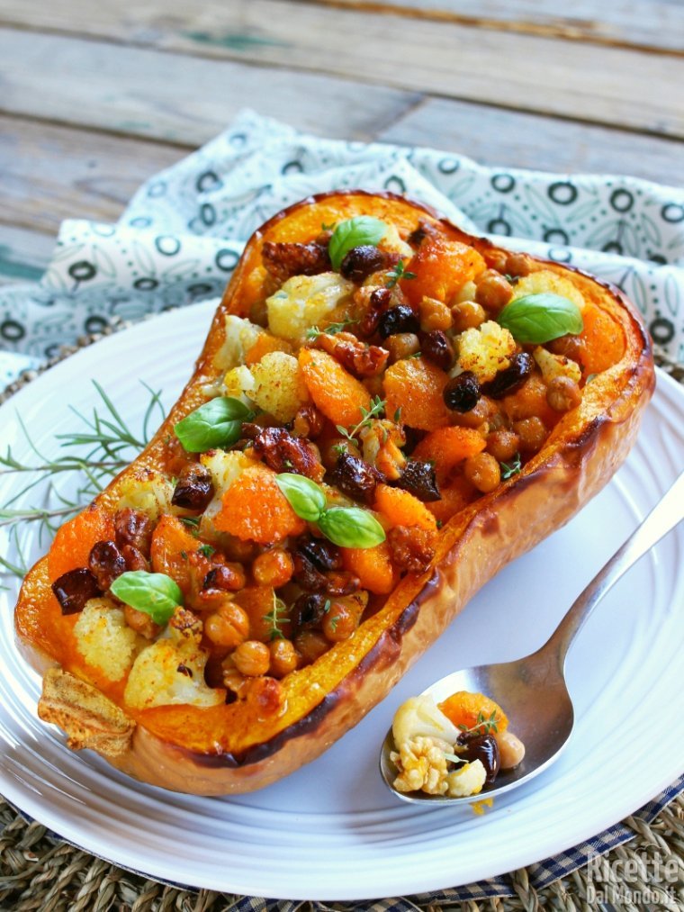 Ricetta zucca ripiena vegetariana al forno