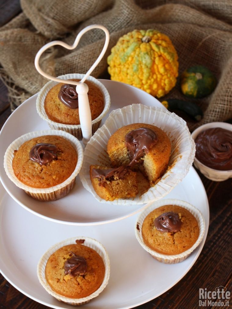 Come fare i muffin alla zucca con cuore di Nutella